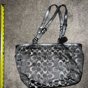 Vintage Y2K Coach Silver and Gray Signature Shoulder Bag
